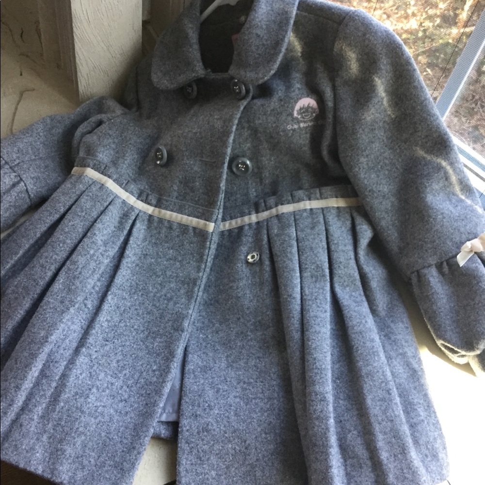 elegant pleated coat